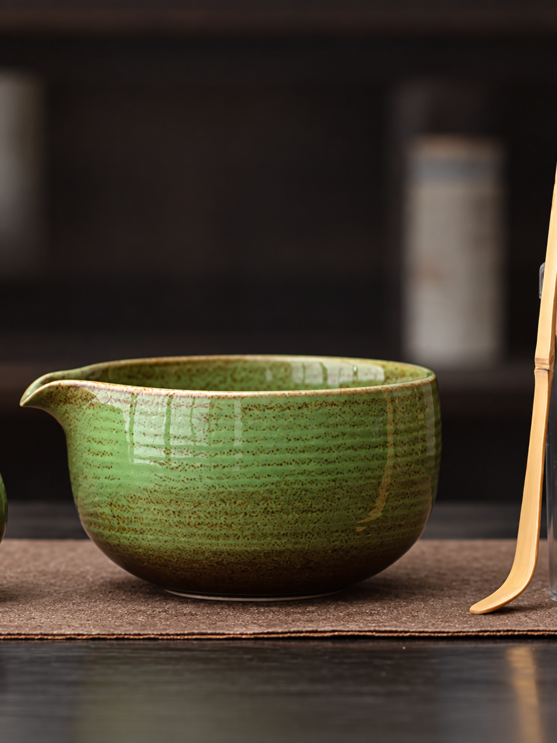Glaze-Finish Pouring Matcha Bowls & Sets — image 4