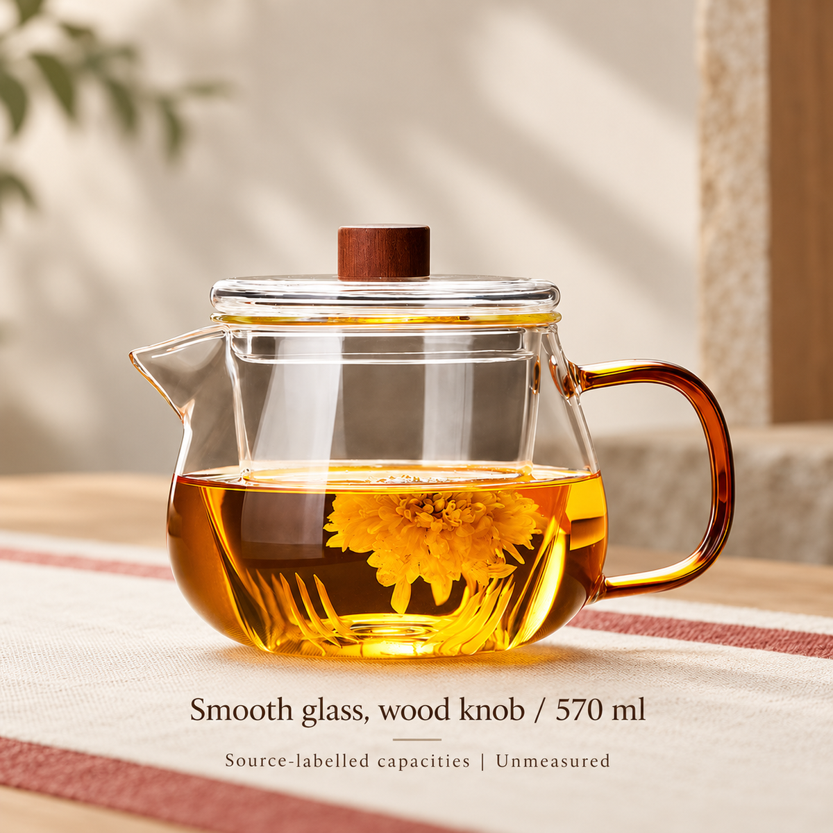 Smooth glass, wood knob | 570 ml