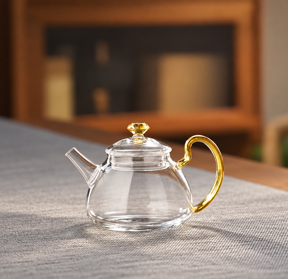 Amber / diamond-knob teapot