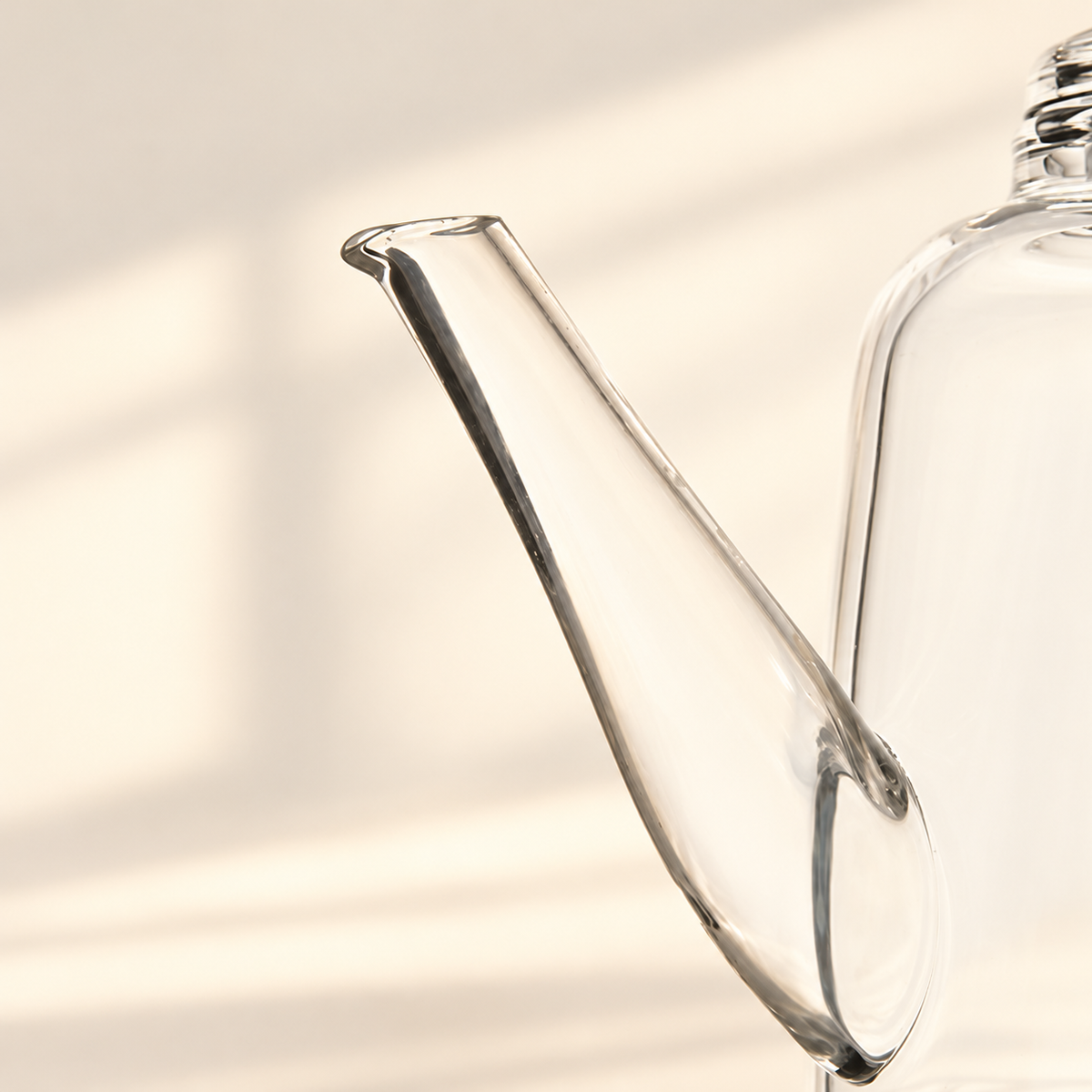 A long glass spout