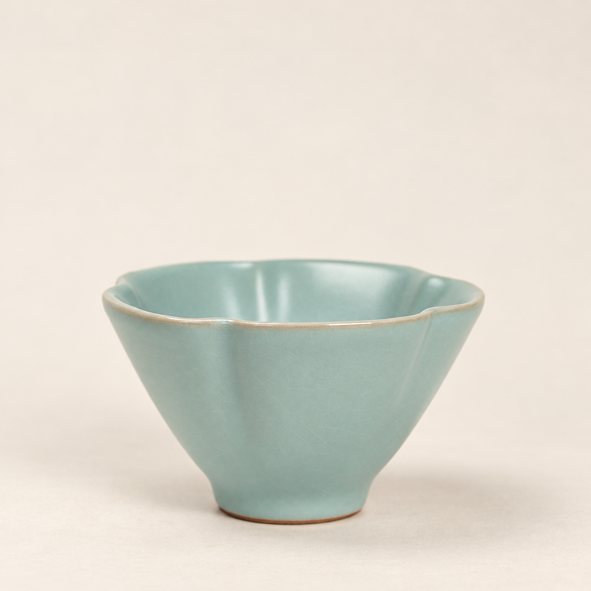 Yulan / Flared cup