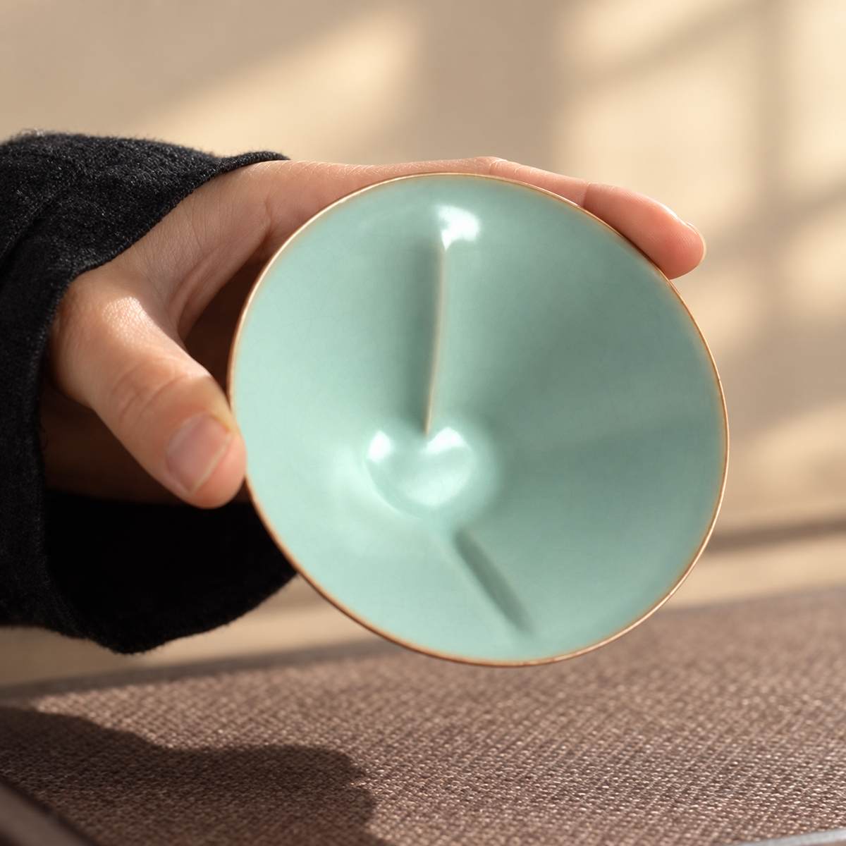 Heart well / Shallow cup