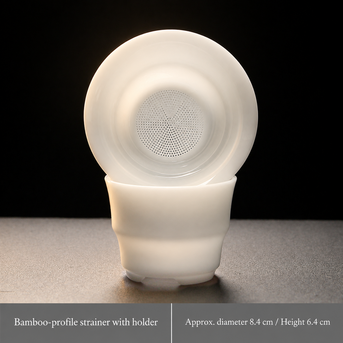 Bamboo-profile strainer with holder