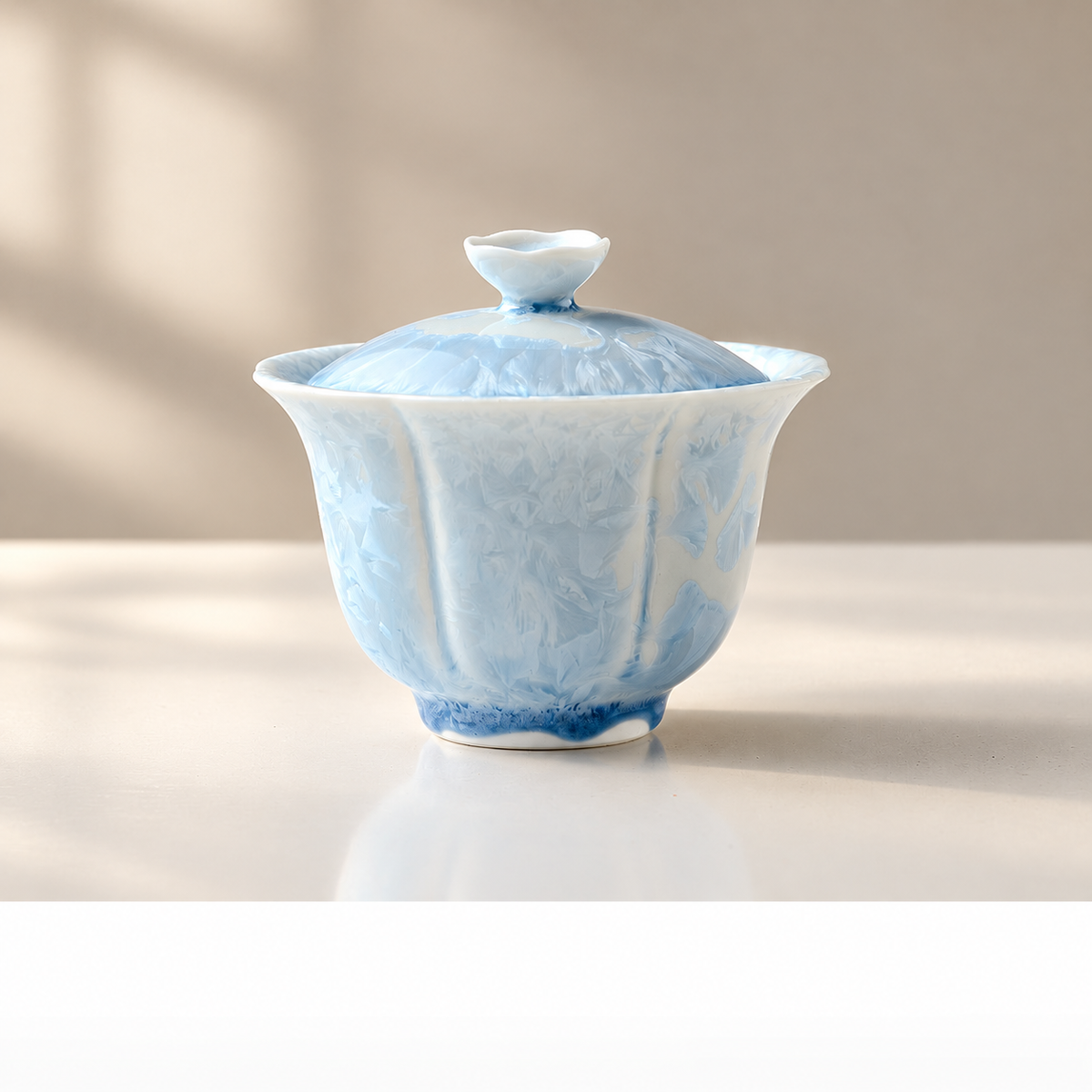 Flower-rim two-piece gaiwan / Approx. 150 ml