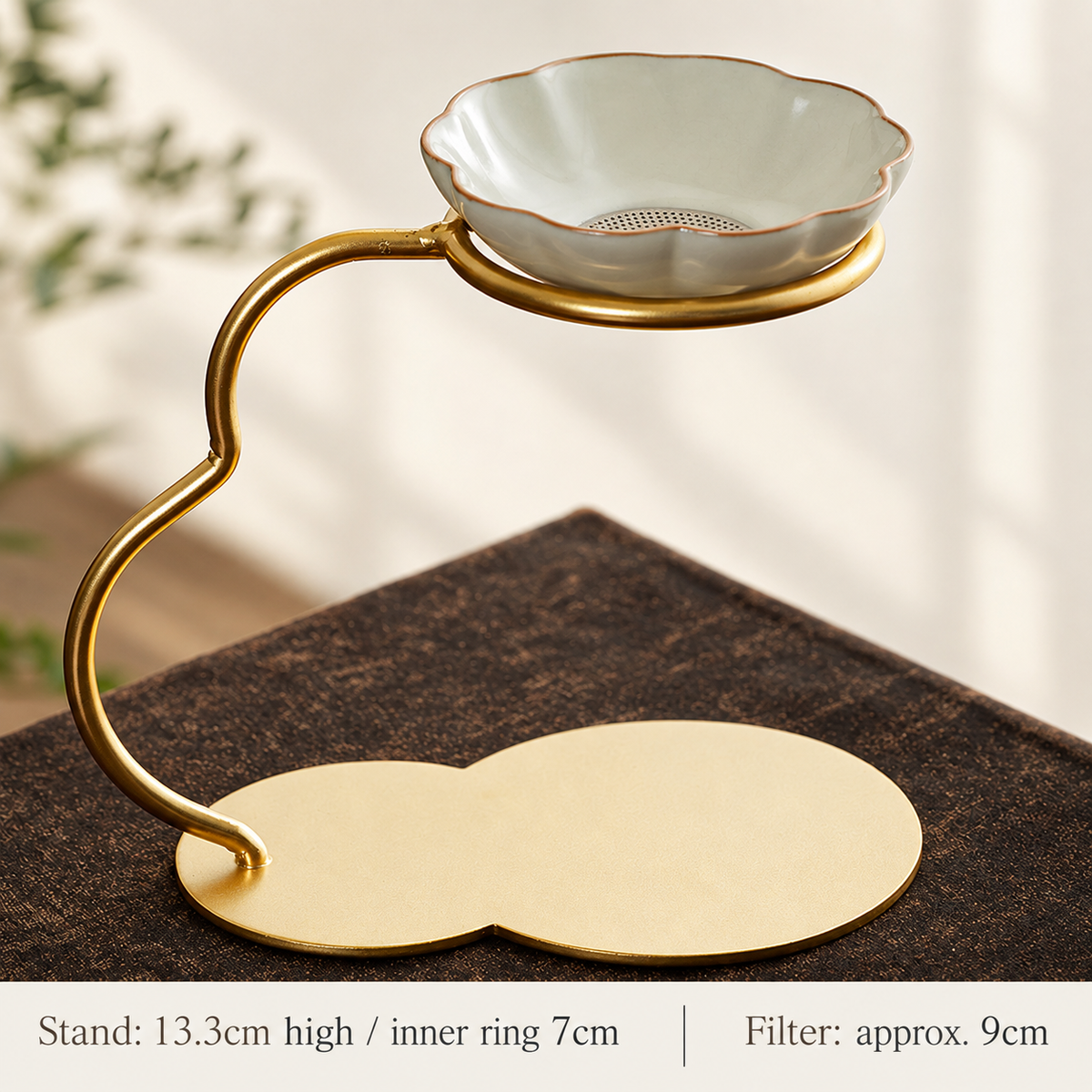 Cream / Stand and Filter