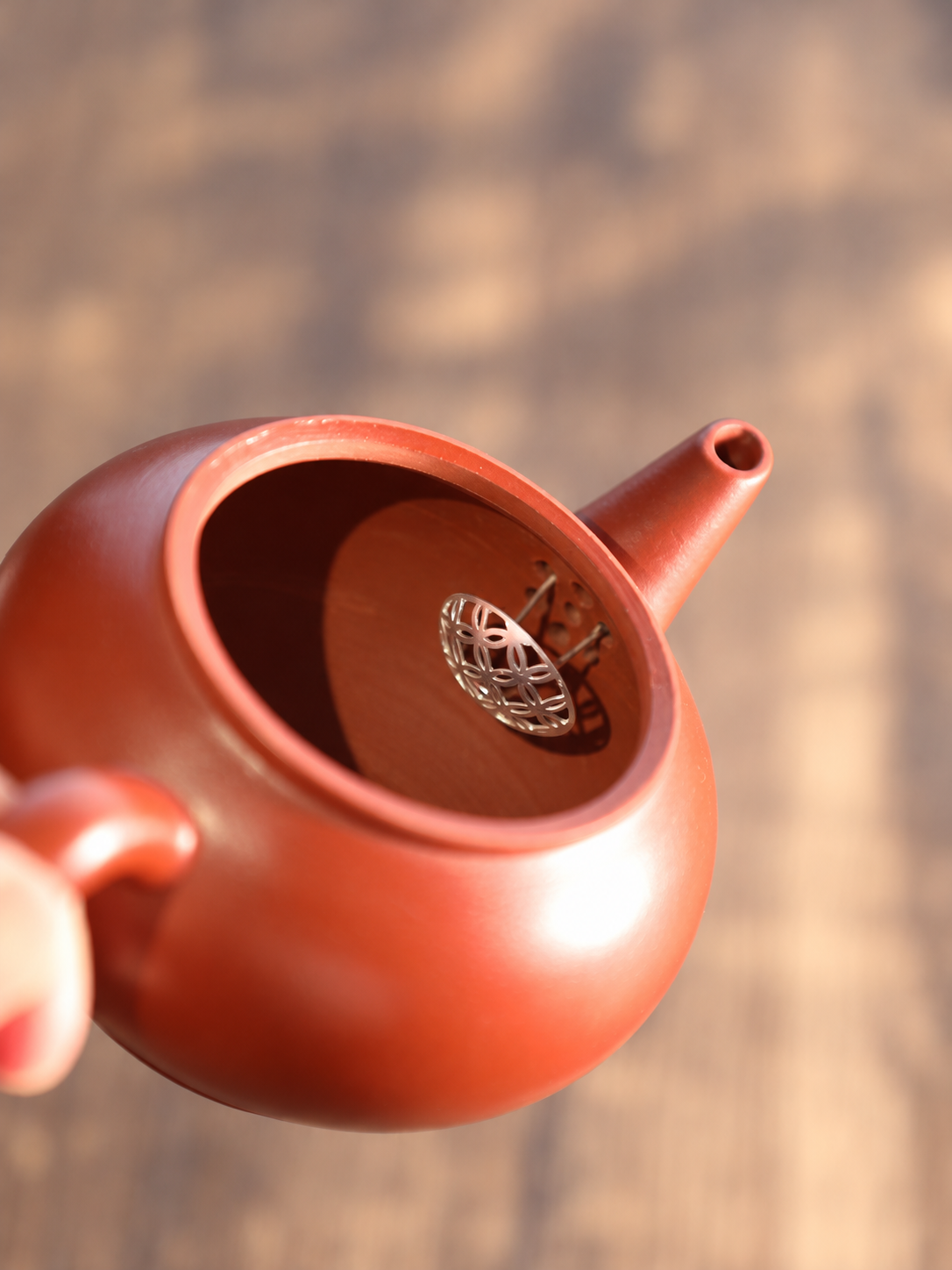 Floral-Lattice Teapot Spout Filter — image 1