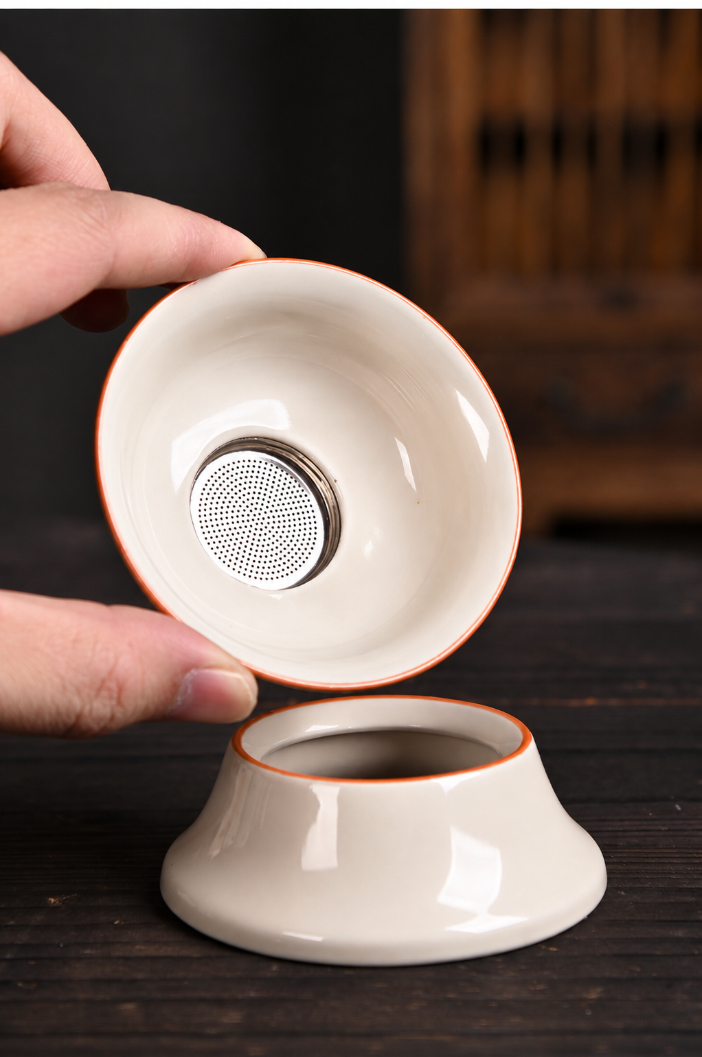 Strainer and Pedestal