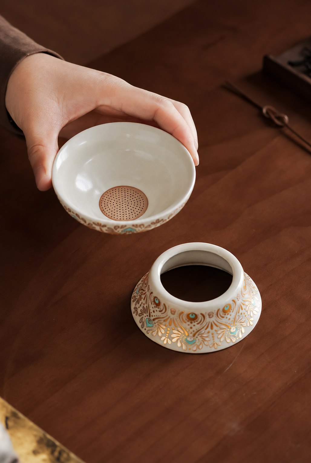 Strainer and stand