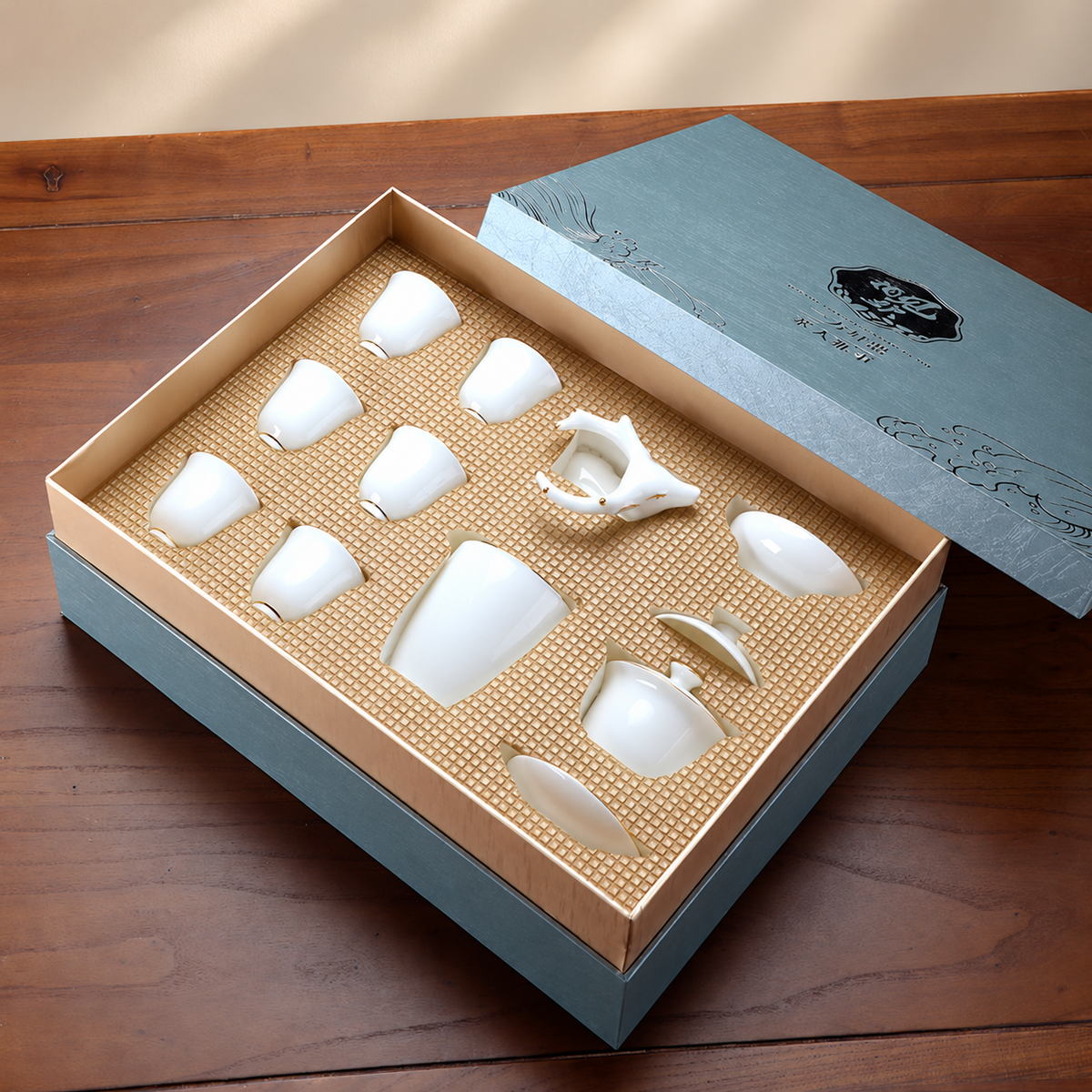 Classic Gaiwan - Six Cups, Pitcher and Deer Filter Gift Box