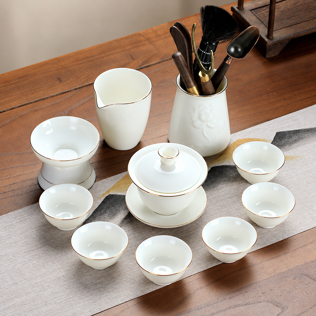 Large Gaiwan - Six Flared Cups, Pitcher, Filter and Tools