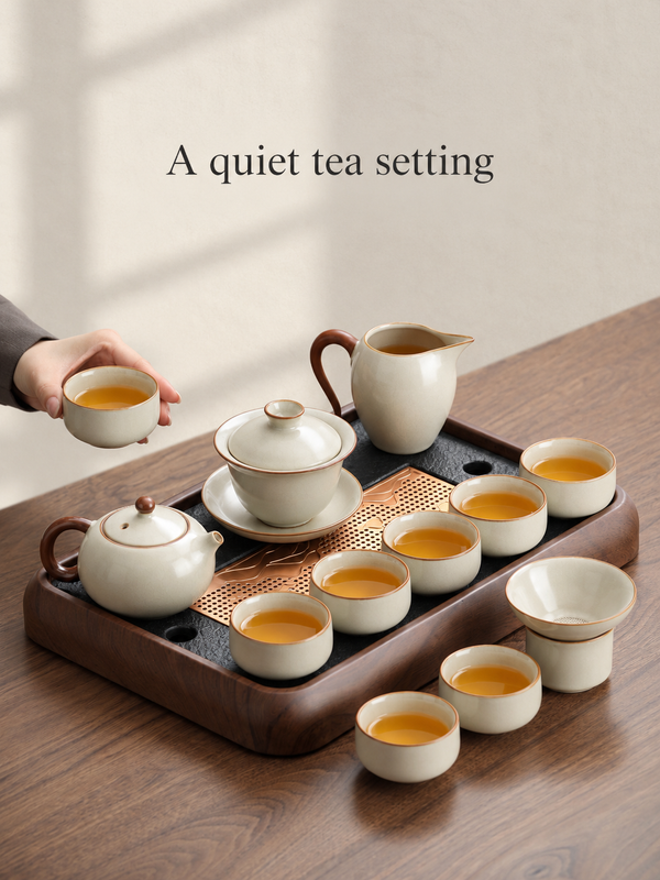 Crackle-Glaze Gongfu Tea Set with Warm Brown Details