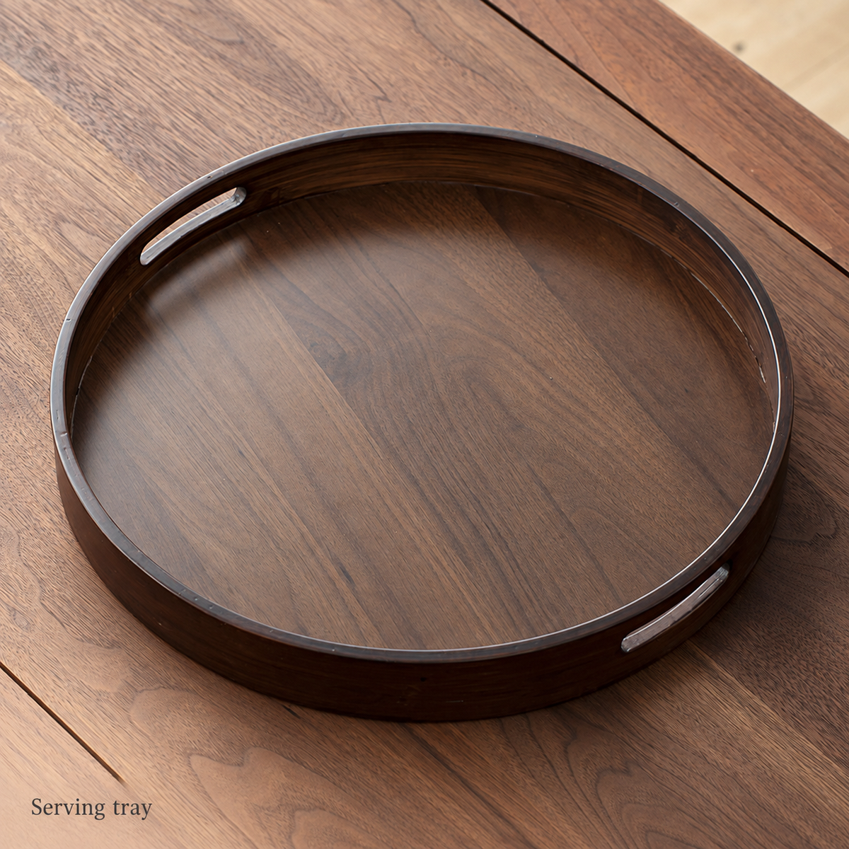 Round handled tray — Extra large