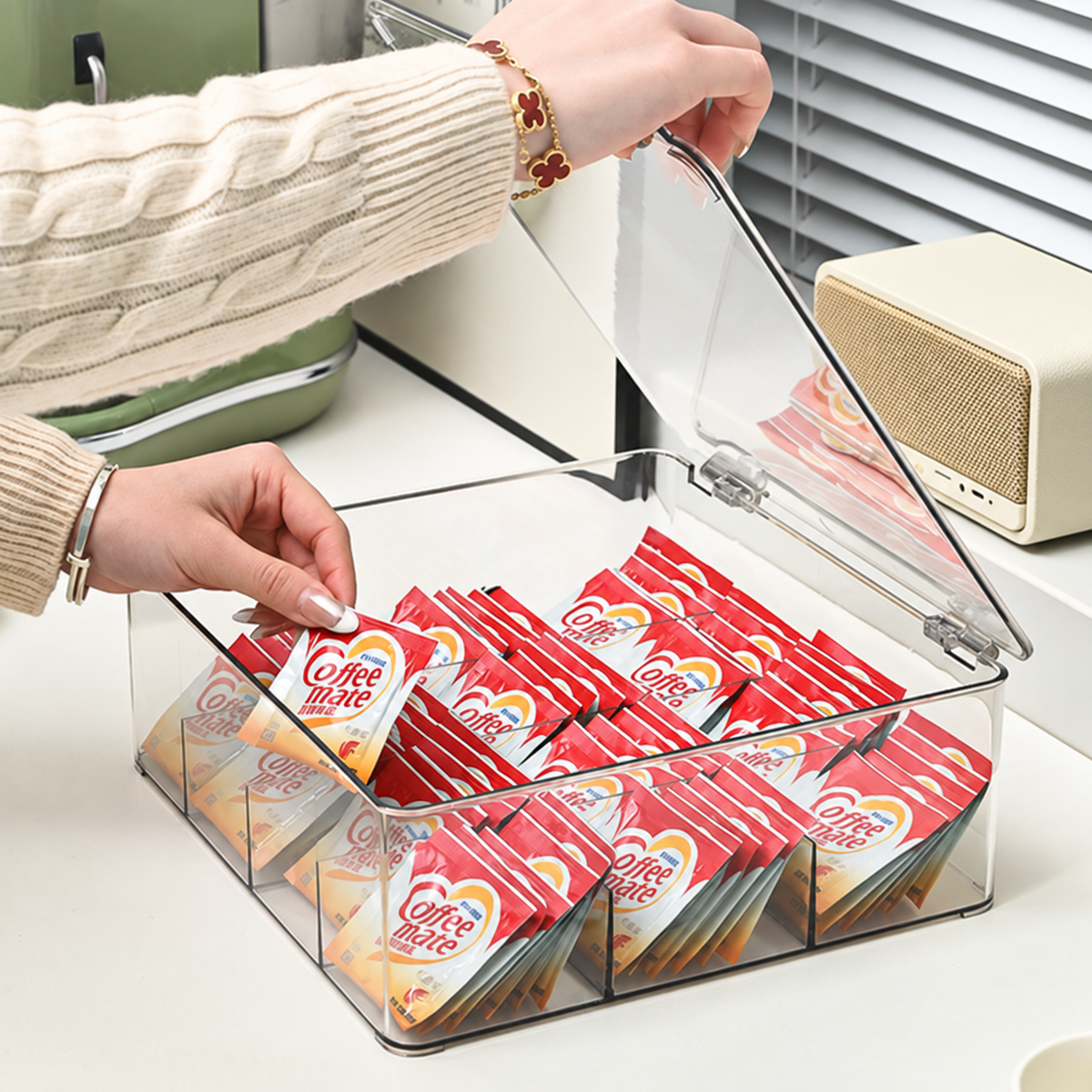Open Lid, Select a Packet