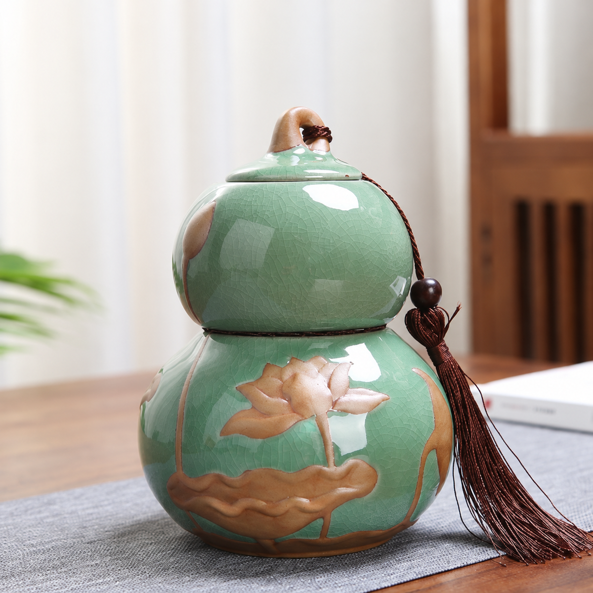 Lotus Gourd Ceramic Tea Caddy — image 1