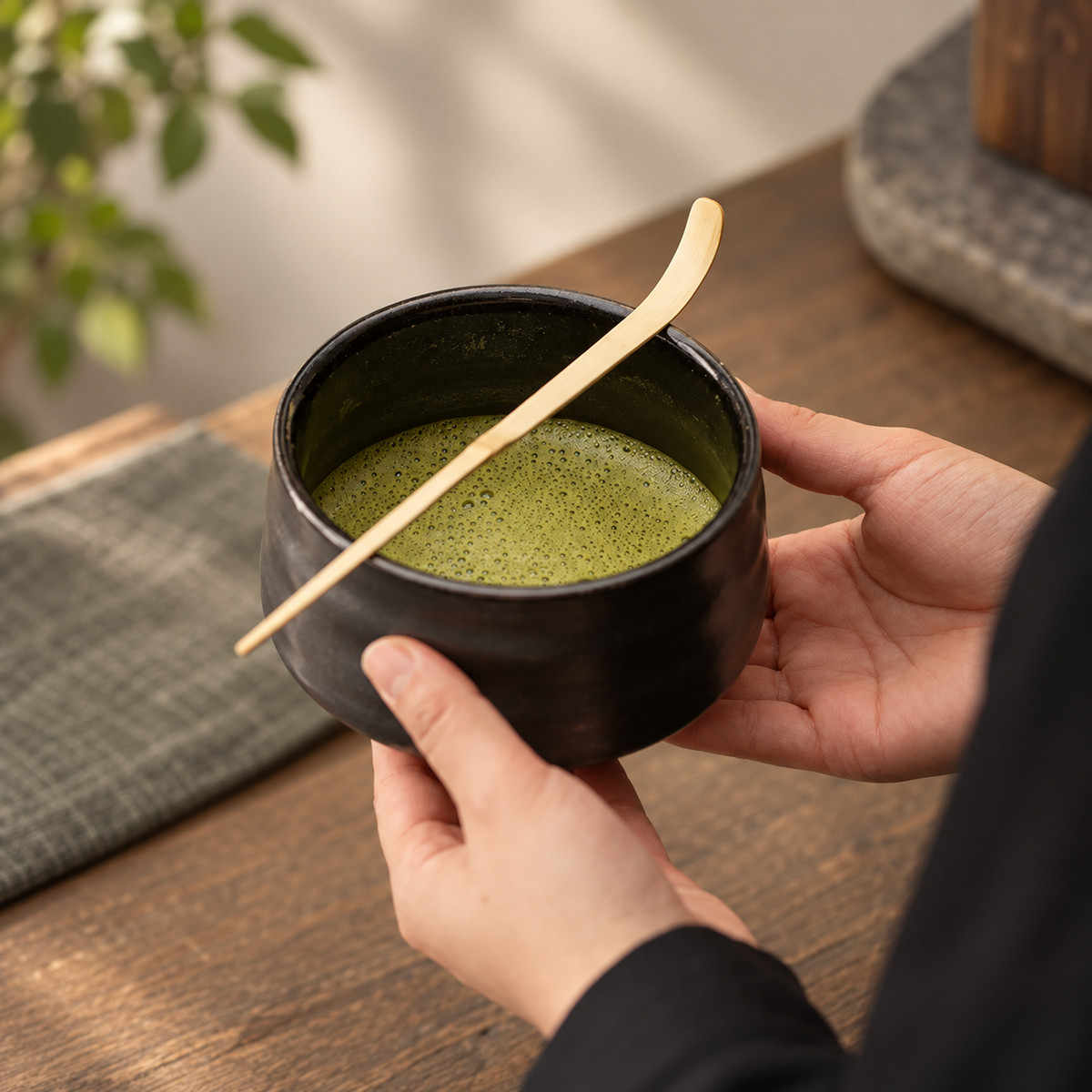 Textured Matcha Bowls, Whisks & Four-Piece Sets — image 3