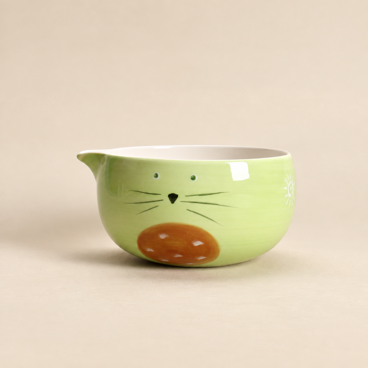 Green Whiskered Motif — Pouring Bowl