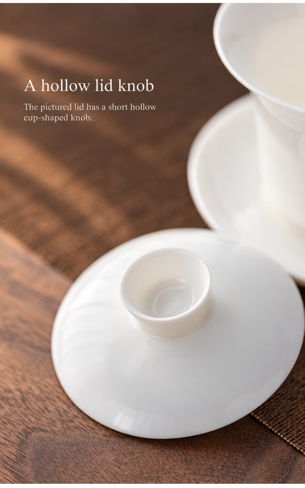 A hollow lid knob