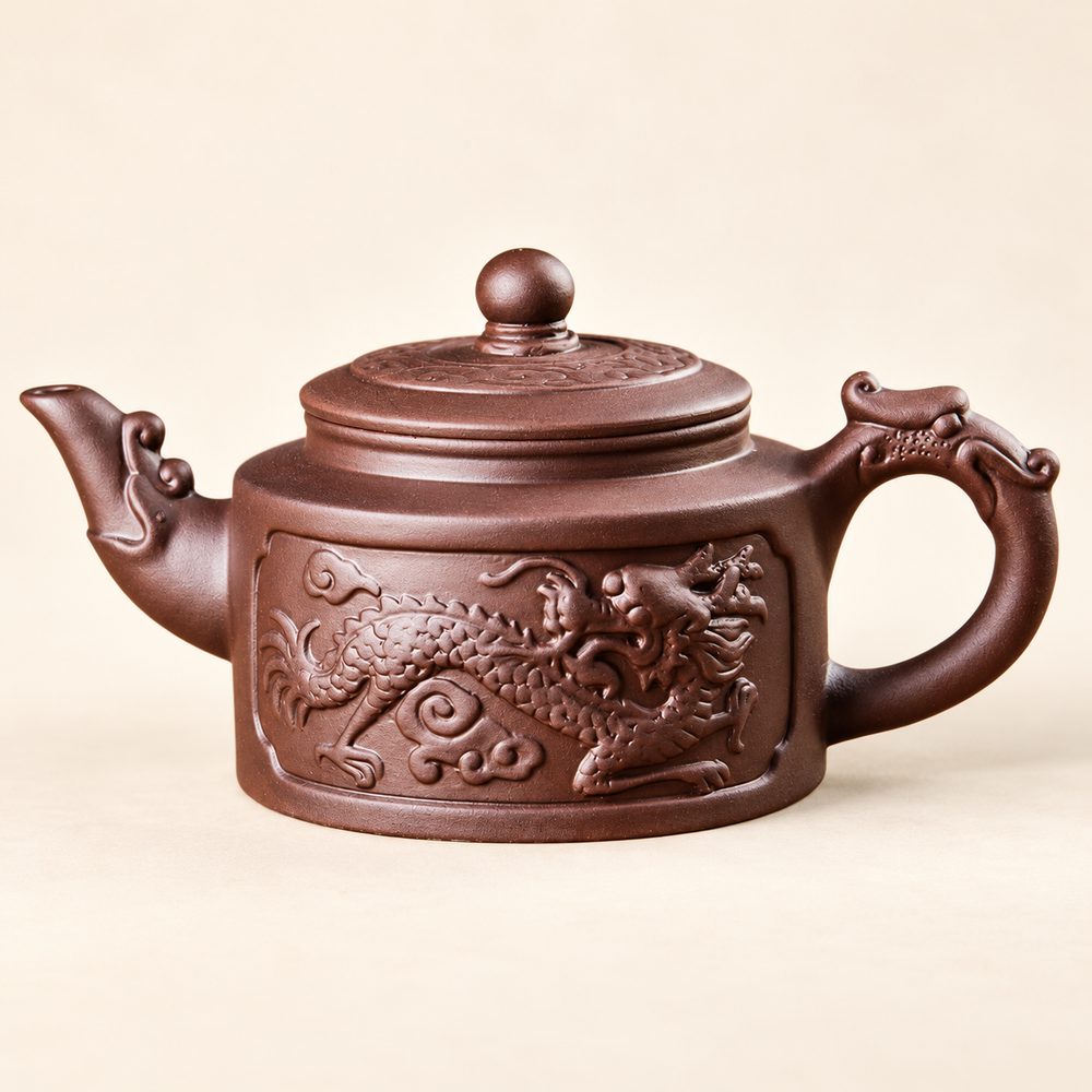 Sculpted Ceramic Teapots & Four-Cup Sets — image 1
