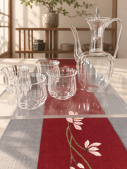 Glass ewer + 4 Shui Xian scalloped cups