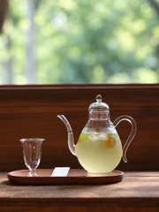 Beauty Glass Teapot & Tea Table Pieces — image 2