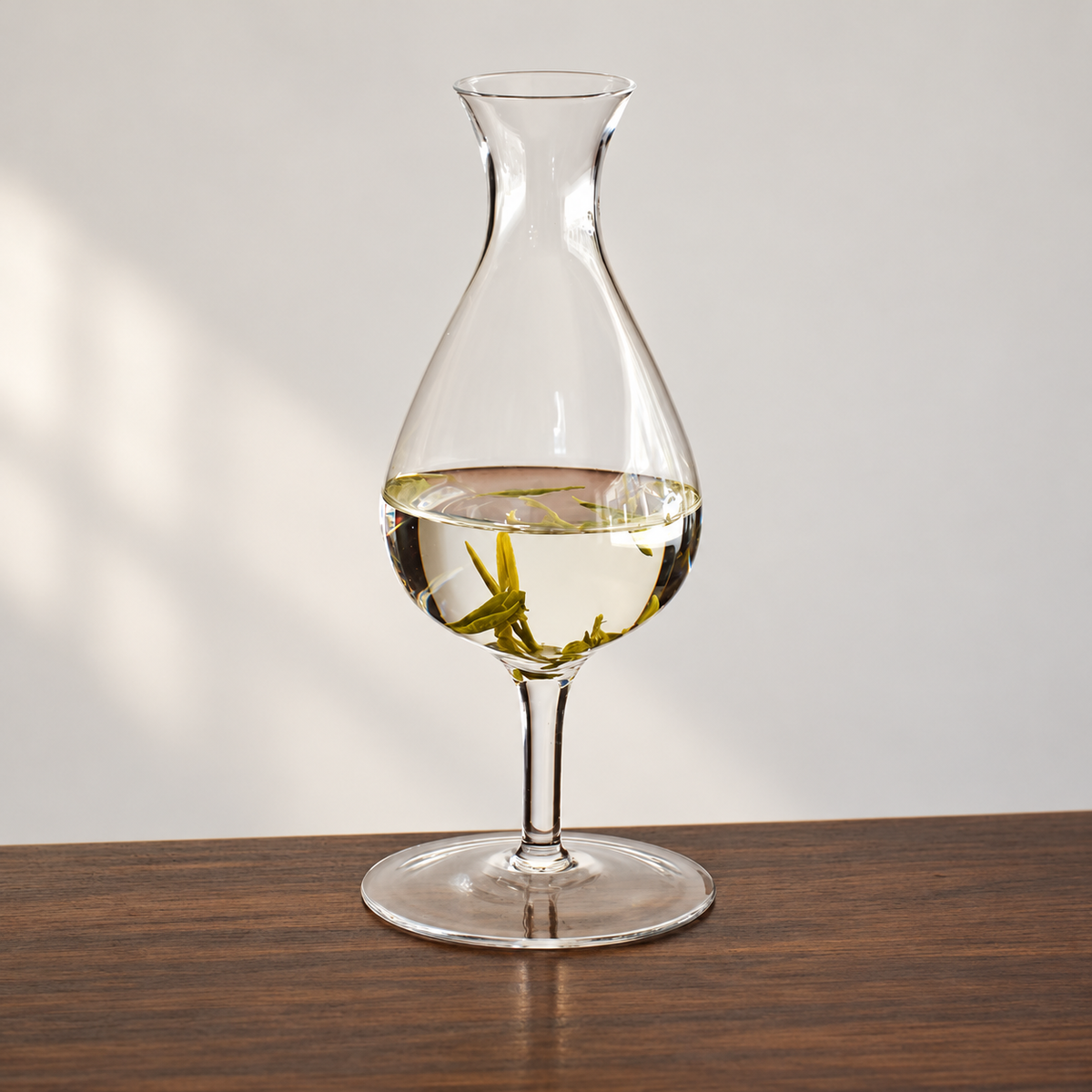 Stemmed tea server / 220 ml