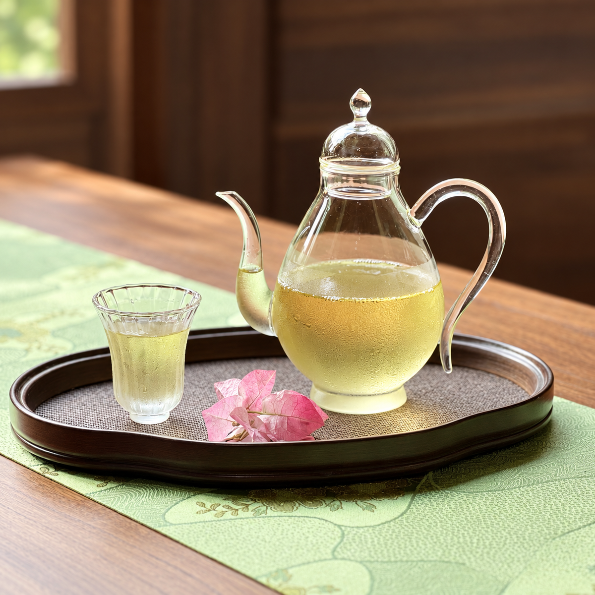Woven-inset tray + Beauty pot + flower-rim cup
