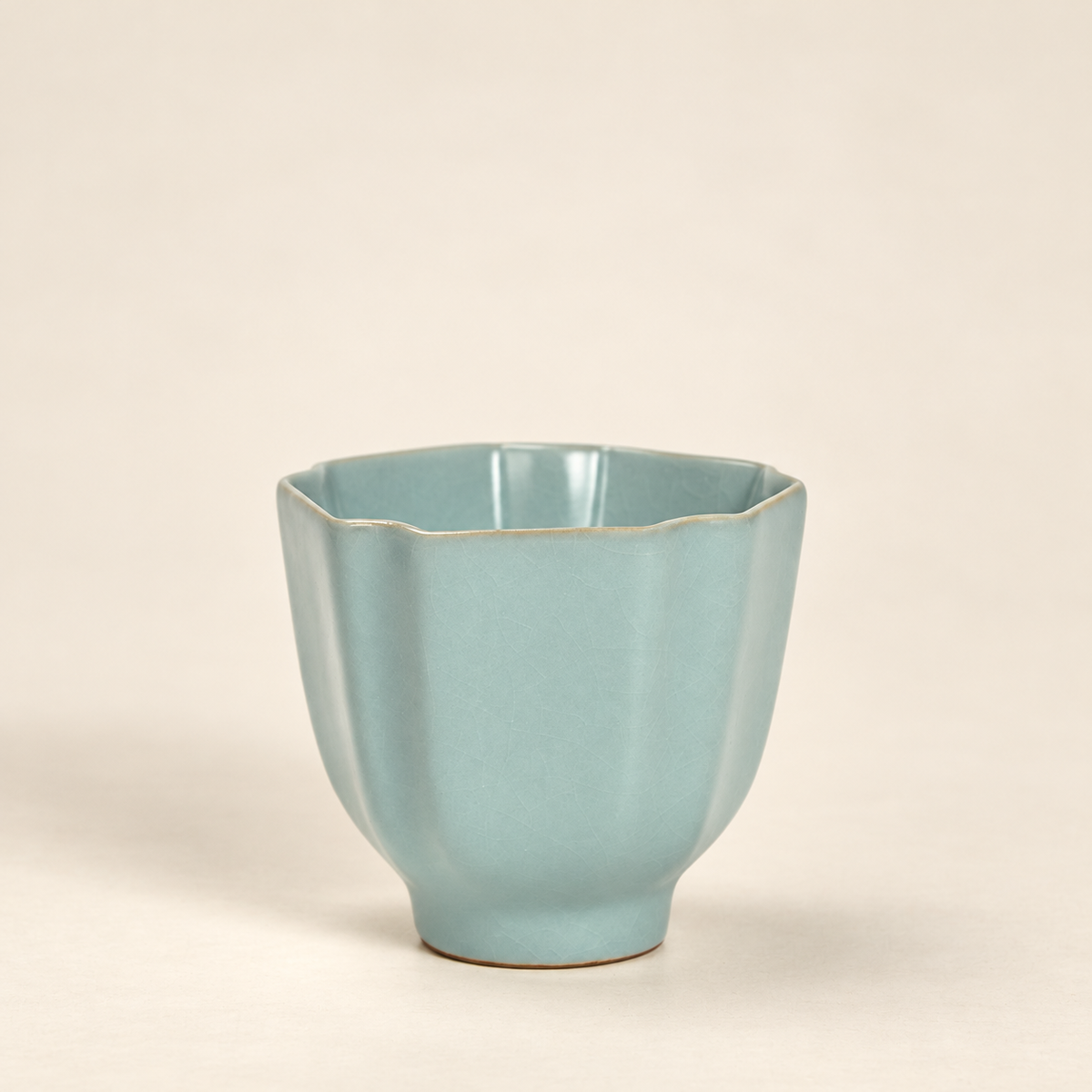 Sky-Blue Crackle-Glaze Tea Cup — image 13