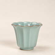 Sky-Blue Crackle-Glaze Tea Cup — image 17