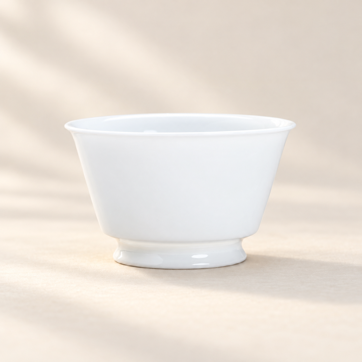 Host / Ring-Foot Cup