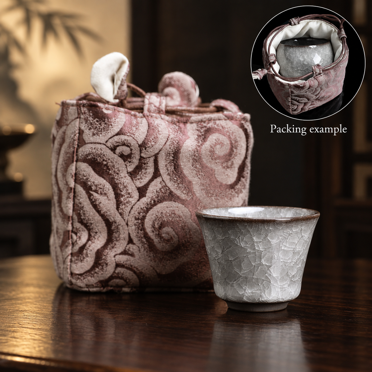 Yulan / Small flared cup / Single cup with cloud-pattern pouch
