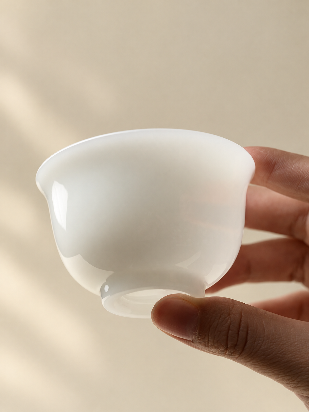 Puyu White Porcelain Tasting Cup — image 2