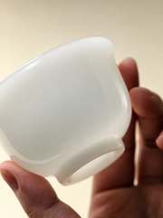Puyu White Porcelain Tasting Cup — image 5