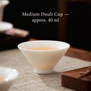 Medium 40 ml — 1 Cup