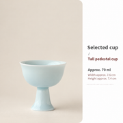 Tall pedestal cup / Approx. 70 ml