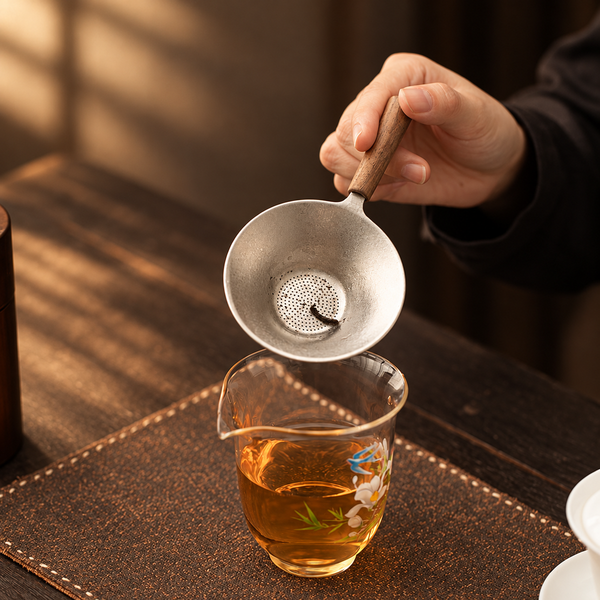 Handled Metal Tea Strainer — image 5