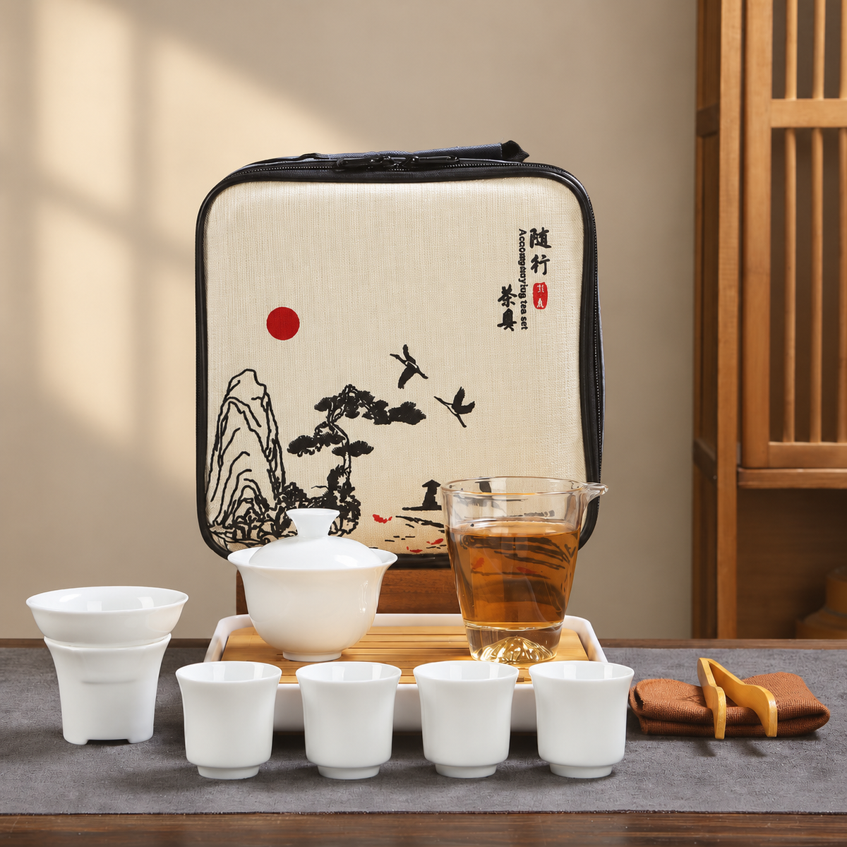 Zhongyi — 4 Cups / Landscape Fabric Case