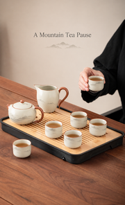 A Mountain Tea Pause