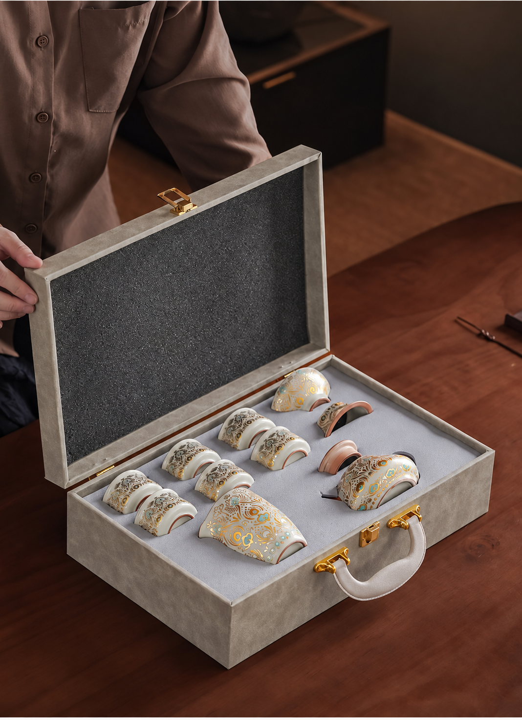 Fitted carrying case