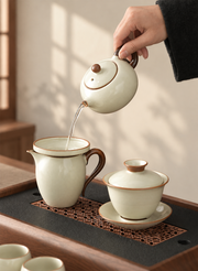 Brewing with the teapot