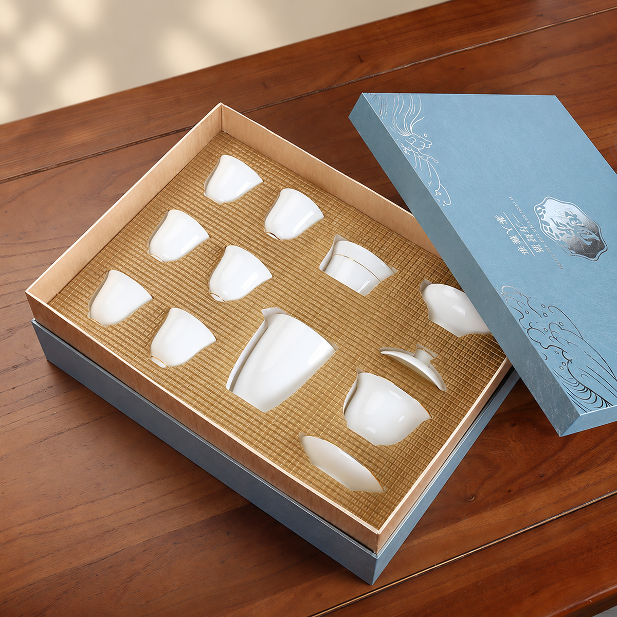 Classic Gaiwan - Six Cups, Pitcher and Filter Gift Box