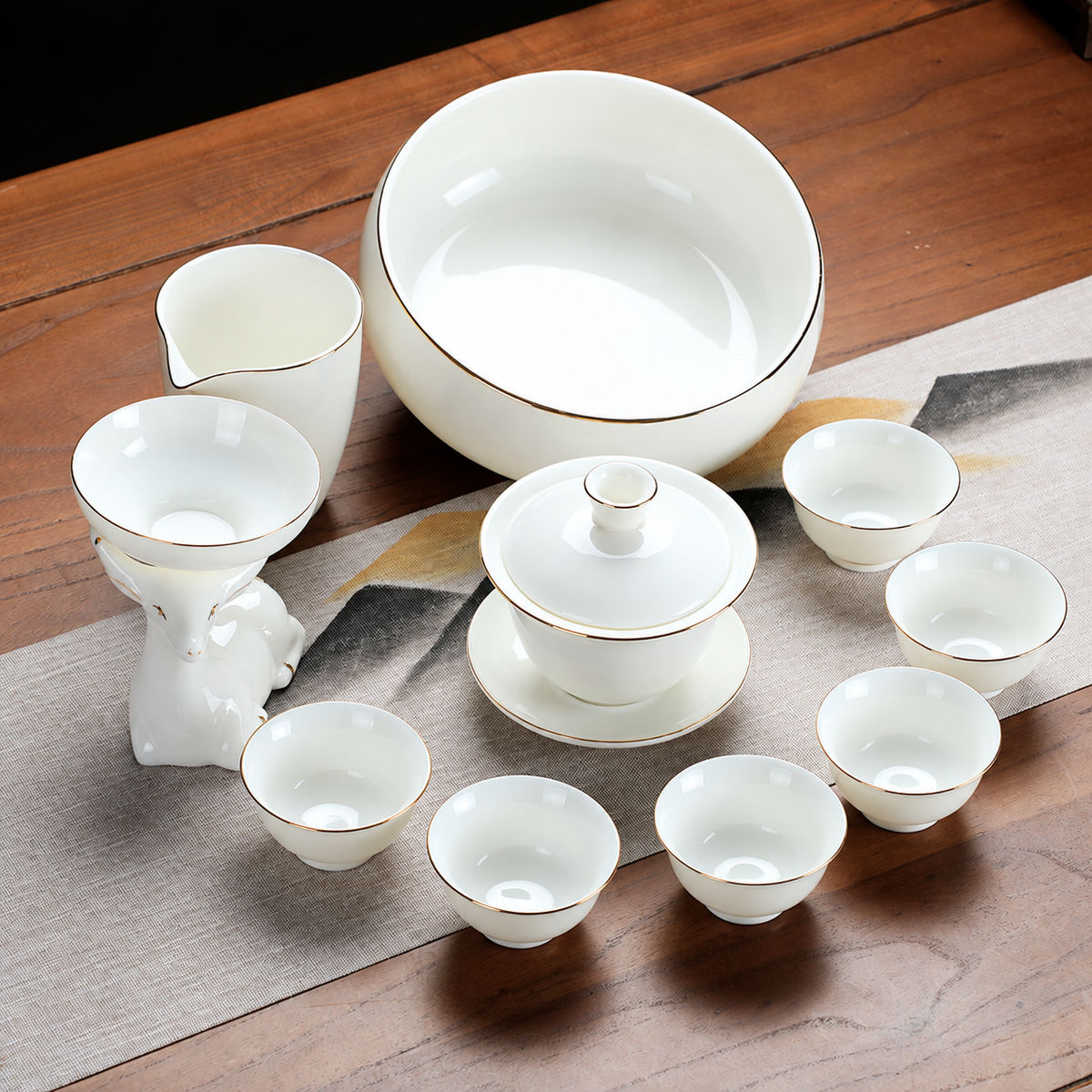 Large Gaiwan - Six Flared Cups, Pitcher, Deer Filter and Bowl