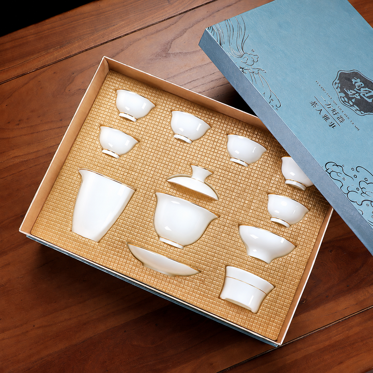 Large Gaiwan - Six Flared Cups, Pitcher and Filter Gift Box