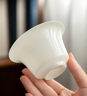 Gaiwan bowl detail
