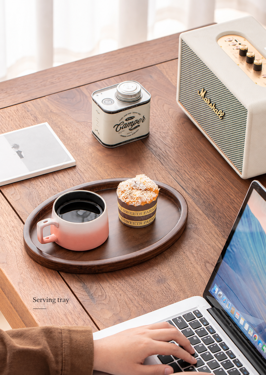 A calm desk arrangement