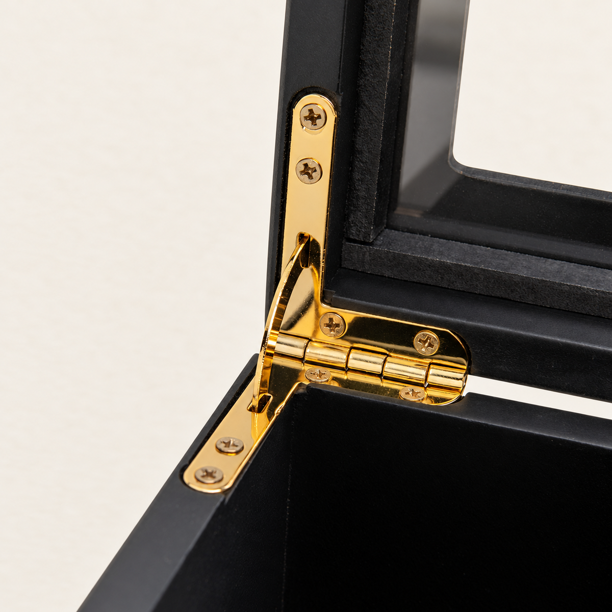 The gold-tone hardware