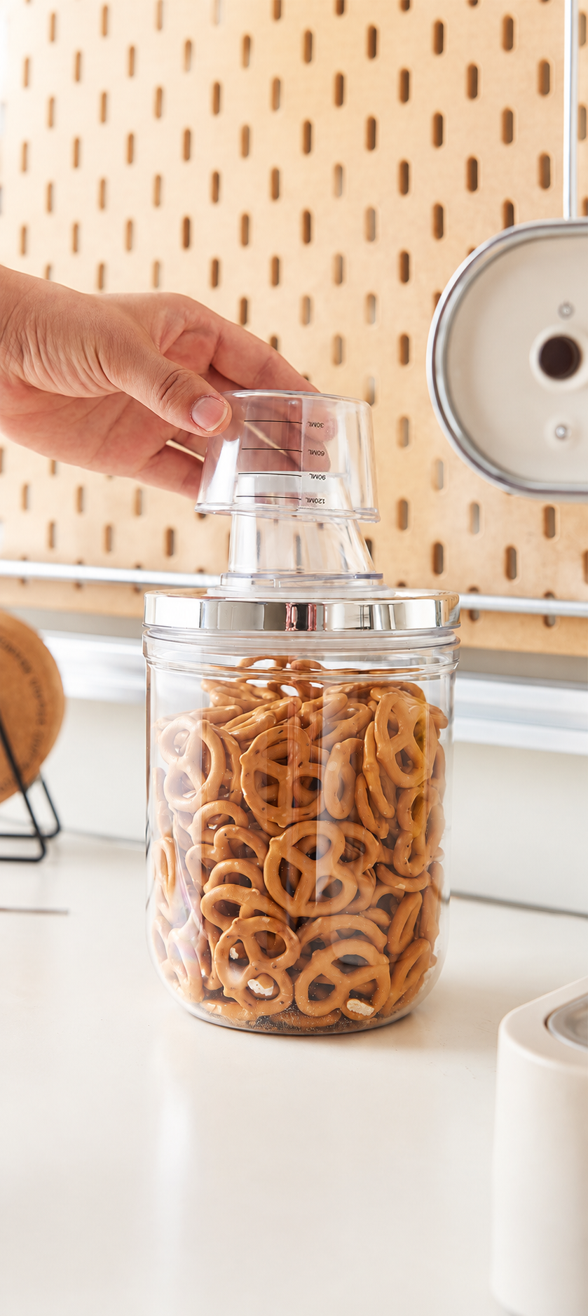 Lifting the Measuring Cup