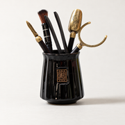 Fluted Glossy Black / Fu Medallion